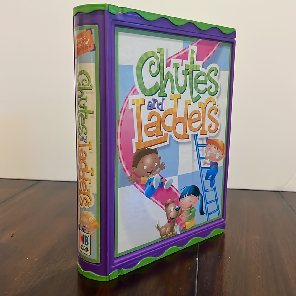 Chutes and Ladders Deluxe Bookshelf Book Edition
